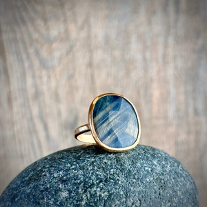 Color-change Sapphire Ring