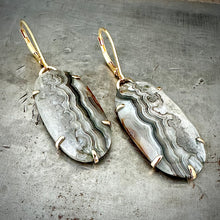 Rose Cut Lace Agate Earrings